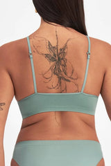 Bonds Women's Seamless Icons Wireless Bra with Stretchy Moulded Cups for Women