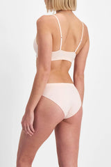 Bonds Women's Seamless Icons Hipster Underwear in Stretchy Mid Rise Fit for Women, 3-pack