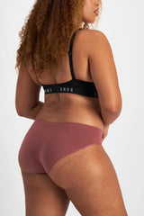 Bonds Women's Seamless Invisi Hipster Underwear in Cotton-rich Blend for Women, 3-pack