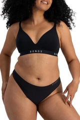 Bonds Women's Seamless Invisi Thong With Mid Rise Fit in Cotton-rich Blend for Women, 3-pack