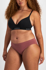 Bonds Women's Seamless Invisi Hipster Underwear in Cotton-rich Blend for Women, 3-pack